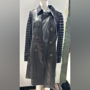 Ottimo Women's Black Leather Trench Coat with Ribbed Sleeves